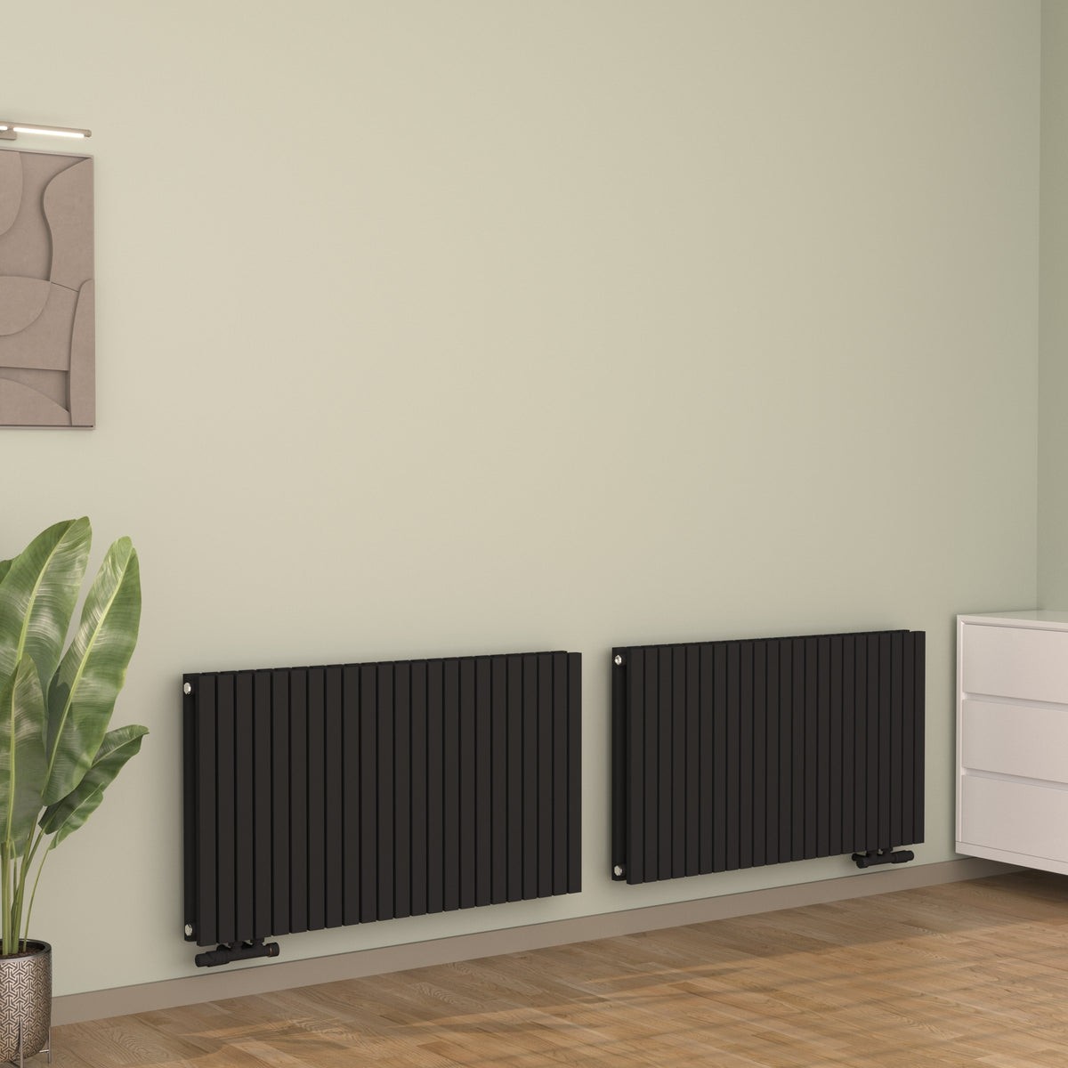 Design-Paneelheizkörper SOMERA Schwarz, horizontal – zwei Heizkörper nebeneinander im Wohnraum